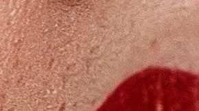 Logra un acabado perfecto con esta serie de pasos para unos labios rojos ardiente. | Pexels