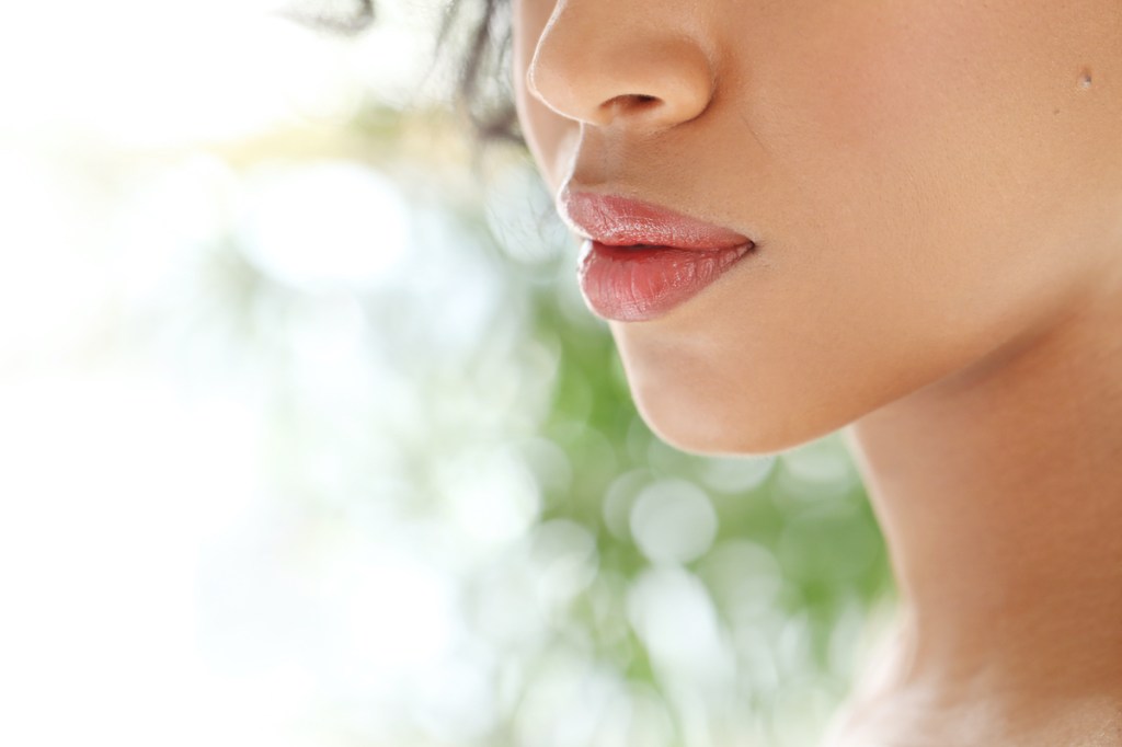 cómo exfoliar los labios en casa