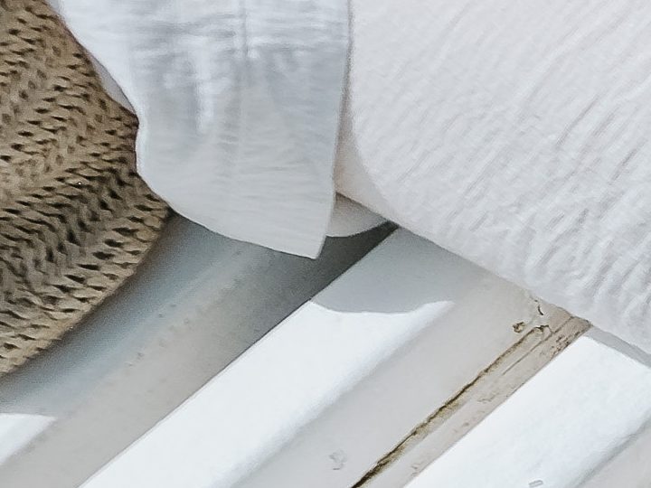 Cuida de tus pies con juanetes con calzado amplio | Crédito Pexels