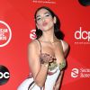 Dua Lipa diosa del estilo retrofuturista | Crédito Getty Images