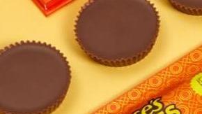 Colección de maquillaje de Hipdot x Reese’s