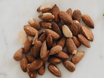 Aceite de almendras para las pestañas un método natural para extender su belleza | Crédto Pexels