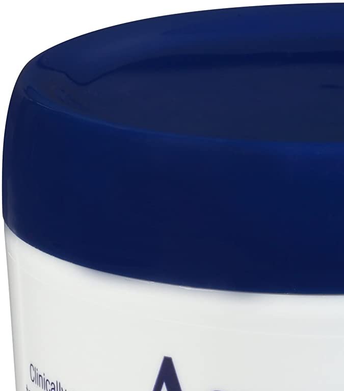 balsamo labial que usa hailey bieber