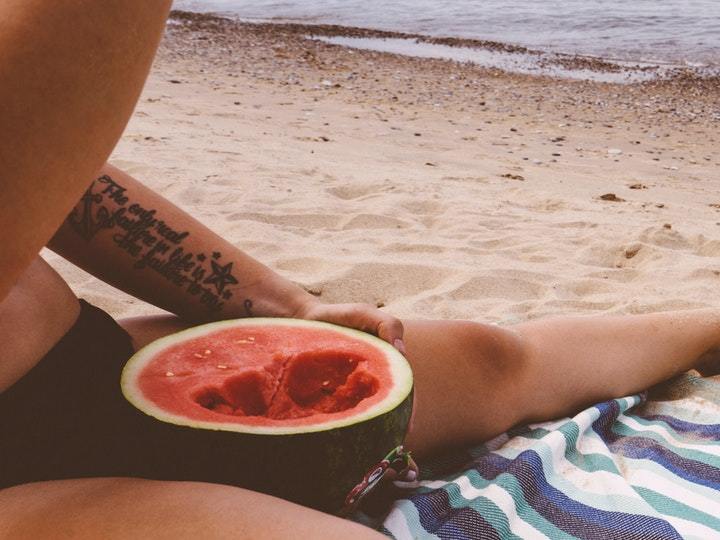beneficios de la sandia en la piel