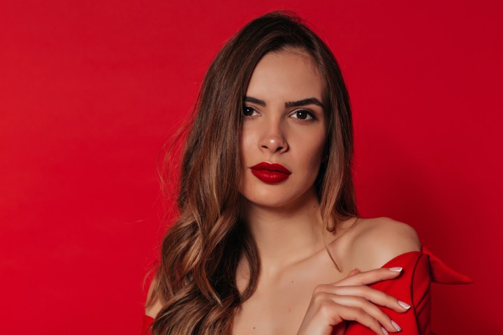 cómo maquillarte inspirada en el estilo de Selena Quintanilla