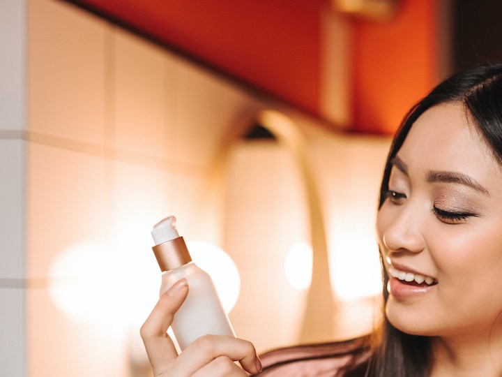 diferencia entre un serum y una crema hidratante para el rostro