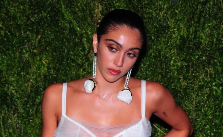 Cómo es el estilo de Lourdes Leon