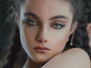 Sombras de ojos en barra un gran aliado de tu cosmetiquera | Crédito Pexels