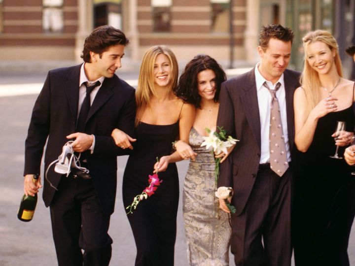 outfits de friends con ropa de thredup