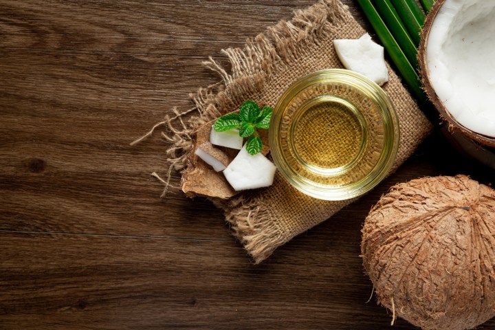 aceite de coco para cabello fuerte