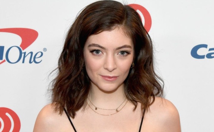 lorde outfit solar power