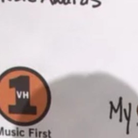 christina aguilera outfits