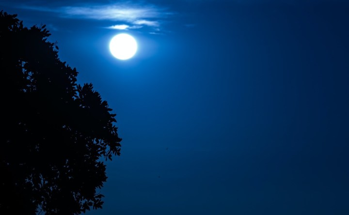 rituales de belleza luna azul