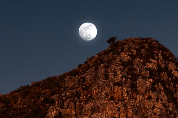 como afecta la luna las emociones