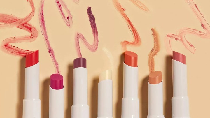 maquillaje por menos de 10 dolares otono 2021