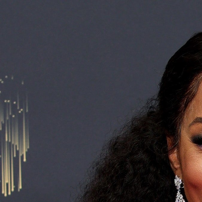 mejores looks premios emmy 2021