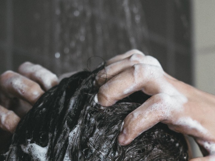 mejores shampoos para cabello graso