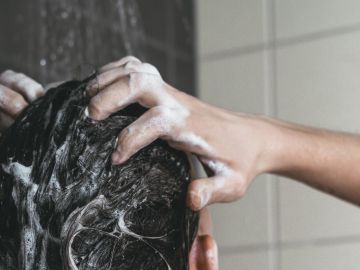 mejores shampoos para cabello graso