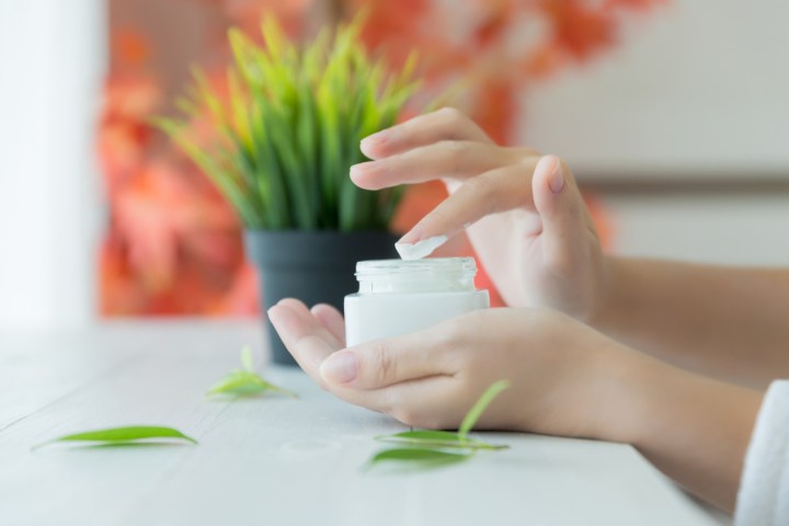 diferencia entre crema hidratante y crema humectante