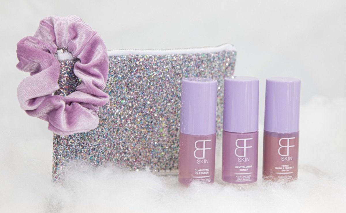 Sets navideños de Be Flawless de Chiquis Rivera los kits de maquillaje
