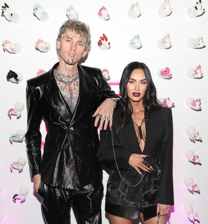 machine gun kelly encadenado a megan fox