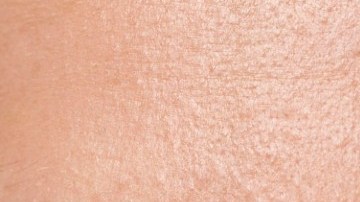 como depilar cejas en casa
