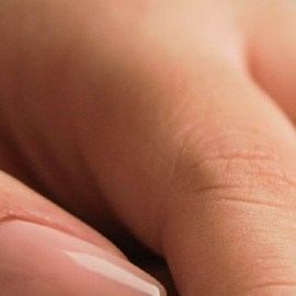 como reparar las uñas dañadas