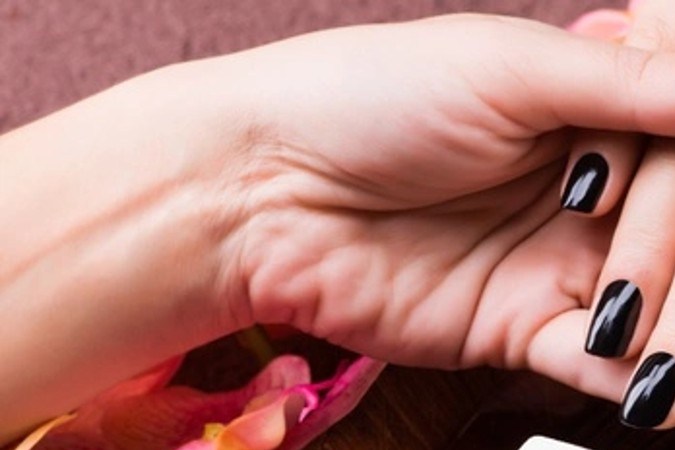 ¿es seguro ir al salon de uñas durante la pandemia?