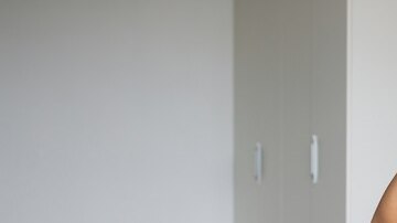 Por qué dormir bien es tan importante para tener la piel sana