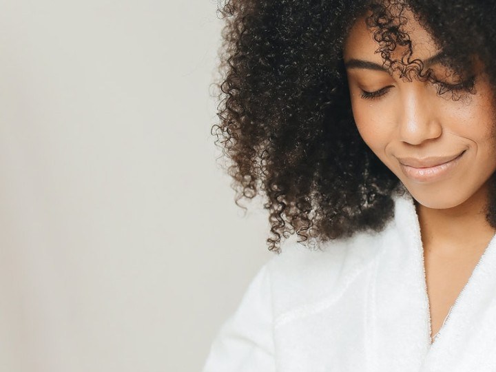 exfoliacion para el pelo beneficios