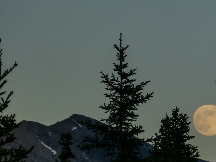 significado luna llena febrero 2022
