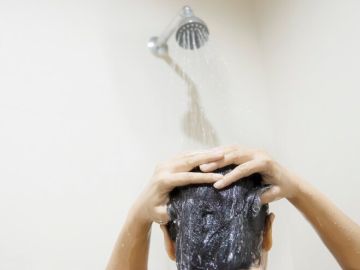 mejores shampoos anticaspa libres de sulfatos