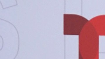 looks adamari lopez vs evelyn beltran