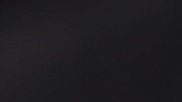 Ariana Grande compartió un tutorial de cómo realiza su delineado