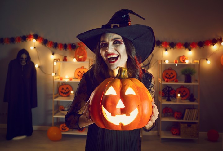 Bruja en Halloween