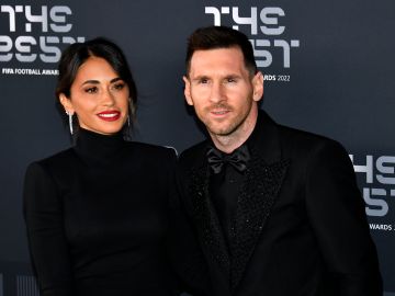 Antonella Roccuzo y Lionel Messi