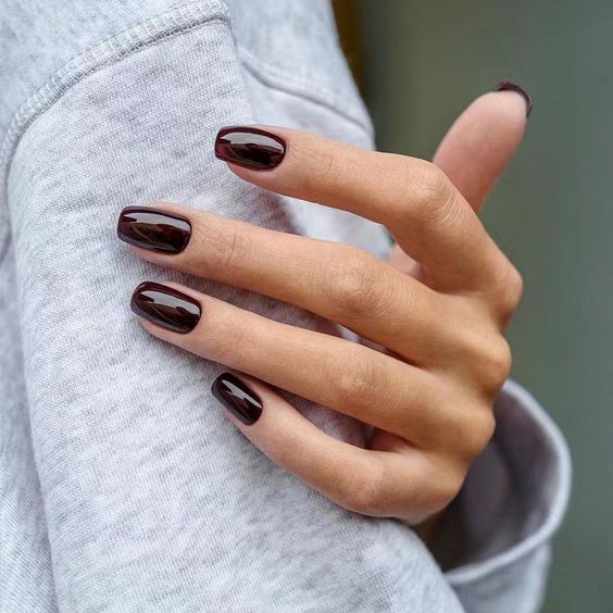 Esmalte chocolate de Betty Cora en Pinterest