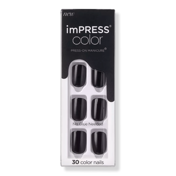 Sets de uñas “press-on” para conseguir un manicure instantáneo