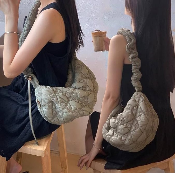 Mira estas prácticas 8 bolsas acolchadas que puedes comprar desde $17 dólares
