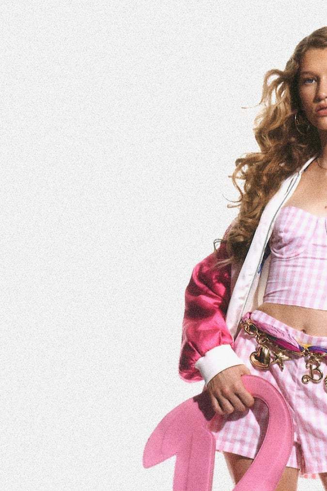 Zara lanza su colección de Barbie que incluye el icónico traje de baño de la primera muñeca