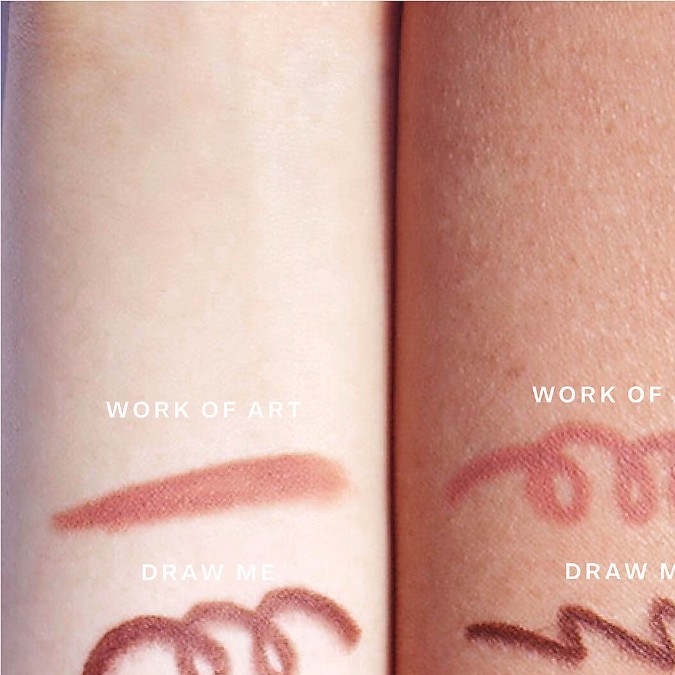 Conoce el delineador para ojos y labios que Hailey Bieber usa para el “latte makeup”