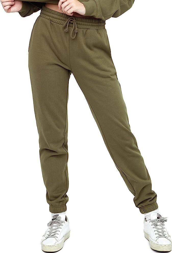 Dupes de Aritzia: 7 prendas similares que puedes comprar en Amazon por menos de $35 dólares