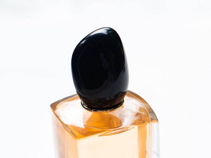 Dupes de Giorgio Armani “Sì”: las opciones más parecidas de la popular fragancia