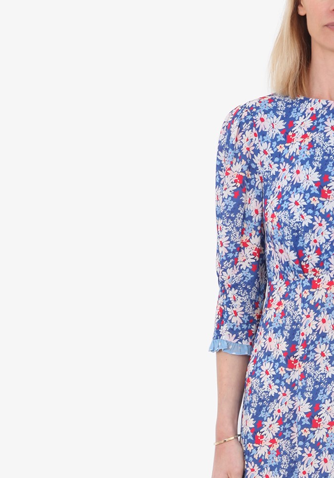 Dupes del vestido veraniego de ‘lujo silencioso’ de Sofia Richie por menos de $53 dólares