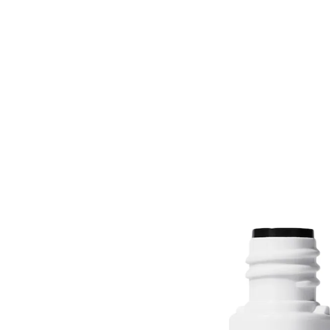 Gel de cejas para peinarlas y fijarlas en su lugar por muchas horas