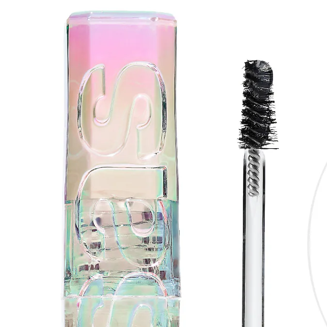 Gel de cejas para peinarlas y fijarlas en su lugar por muchas horas