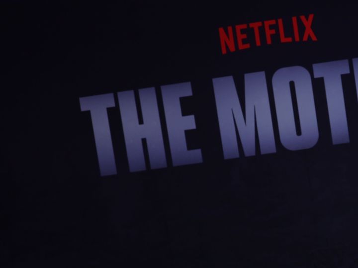 Jennifer Lopez celebra su cumpleaños 54 con una espectacular foto en ropa interior