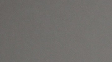 Conoce el aceite facial que Hailey Bieber usa en la noche y cuesta menos de $15 dólares