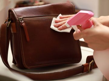 X tips prácticos para cuidar tus bolsas de piel y que se vean bien por muchos años