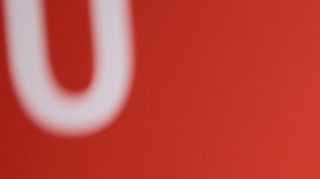 La crema de ojos que la esteticista de Salma Hayek recomienda por sus “resultados inmediatos”